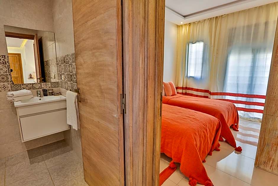 Hanah Apartments