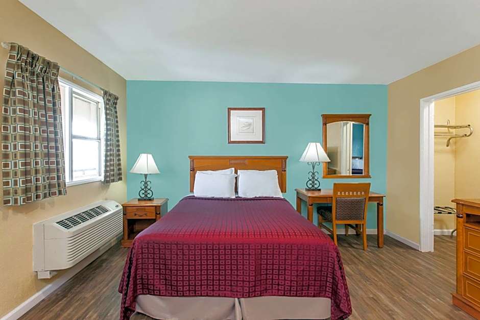 Travelodge by Wyndham San Diego SeaWorld