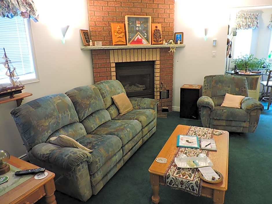 Tucked Inn the Harbour B&B