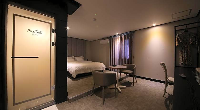 almond hotel Gupo station