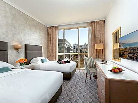 City View Room with Lounge access - Twin Beds