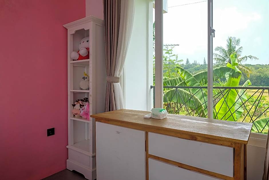 Aliandra Villa By The Lavana – Bangunjiwo, MN