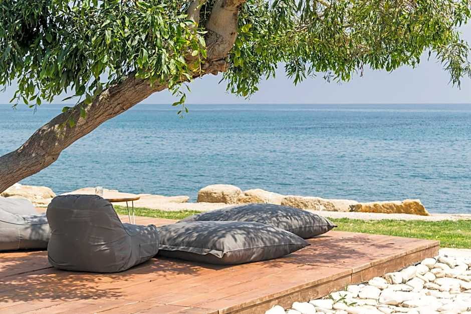 Elya Beach Luxury Suites