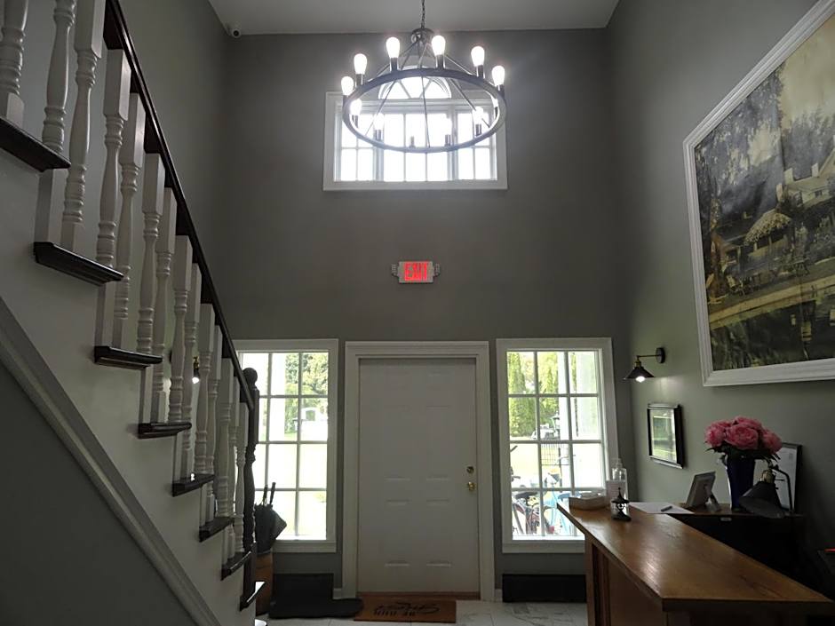 The Bond 1786 Inn