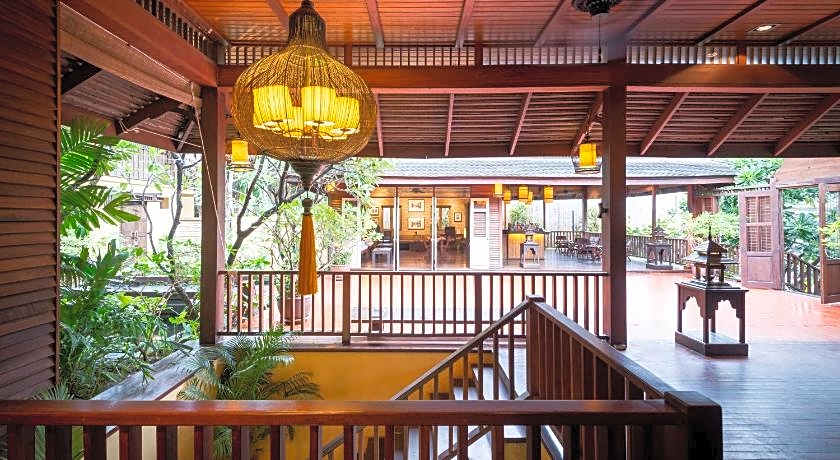 Buri Rasa Village Hotel