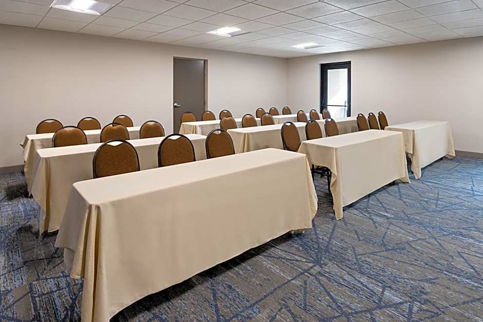 Holiday Inn Express & Suites Leesburg - Historic District by IHG