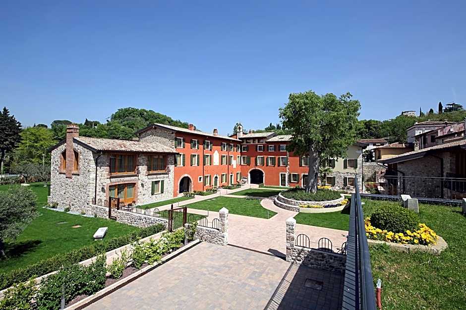 Residence Borgo Mondragon
