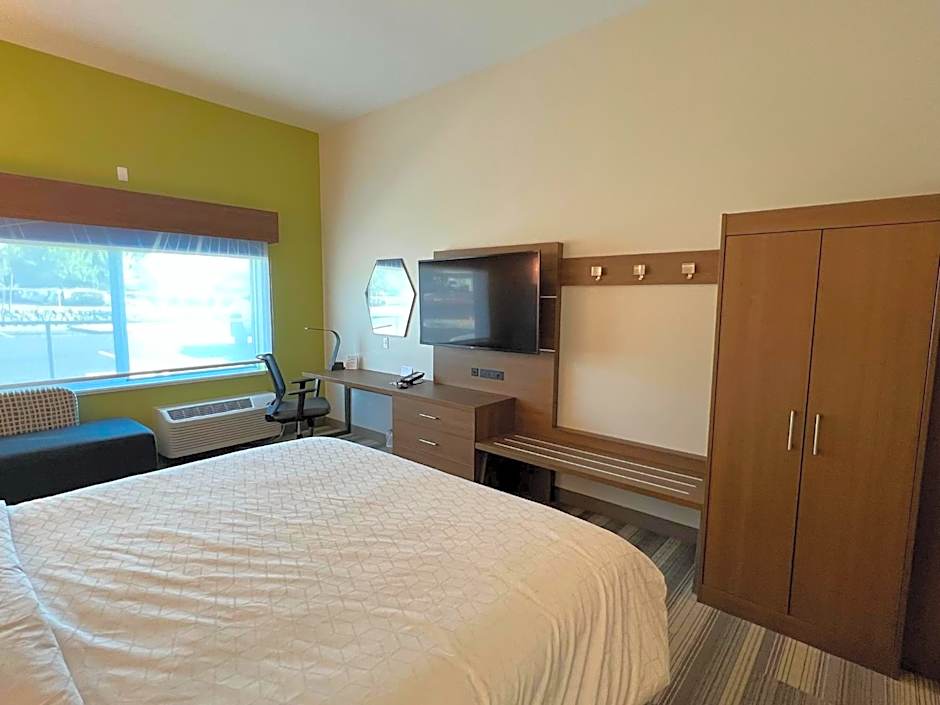 Photo 1 of 5 of Standard 1 King Bed