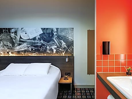 Double Room "Pop"