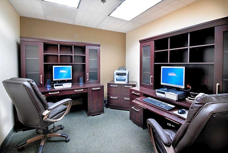 Holiday Inn Edison at Midtown By IHG