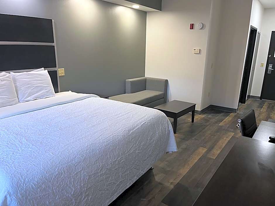 Sonesta Essential Savannah