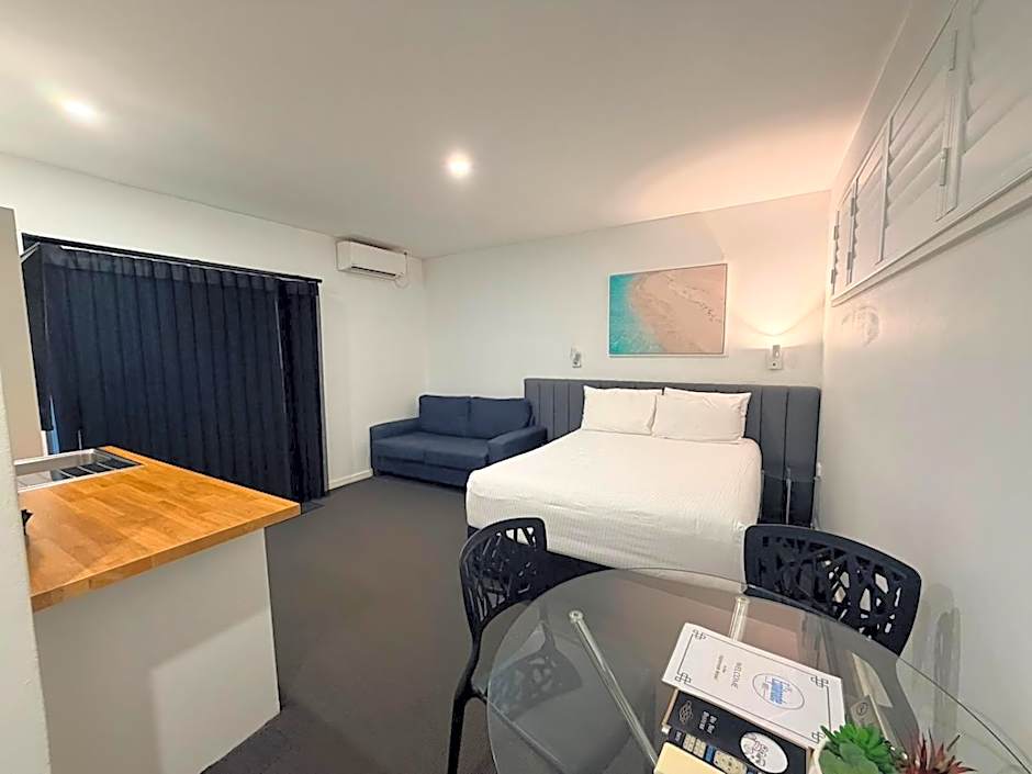 The Esplanade Motel