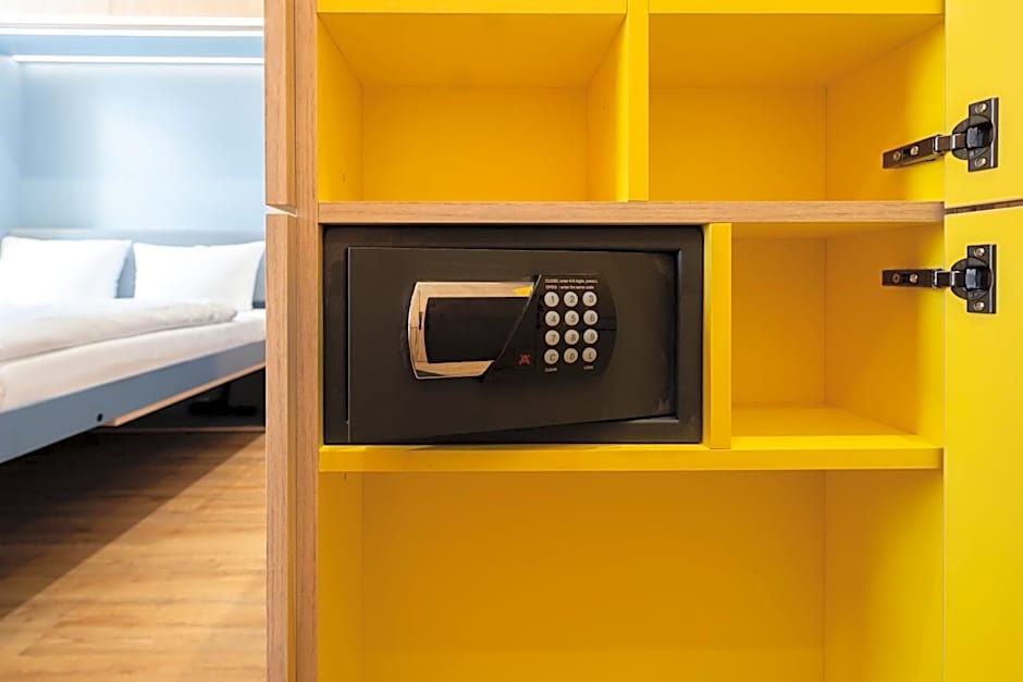 Homaris East Side - Self-Check In