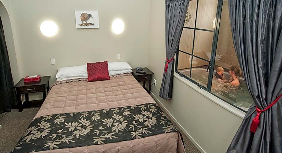 Sport Of Kings Motel