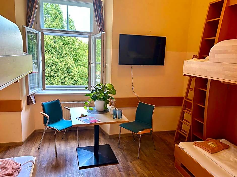 Junges Hotel Tulln - NÖ Jugendherbergswerk