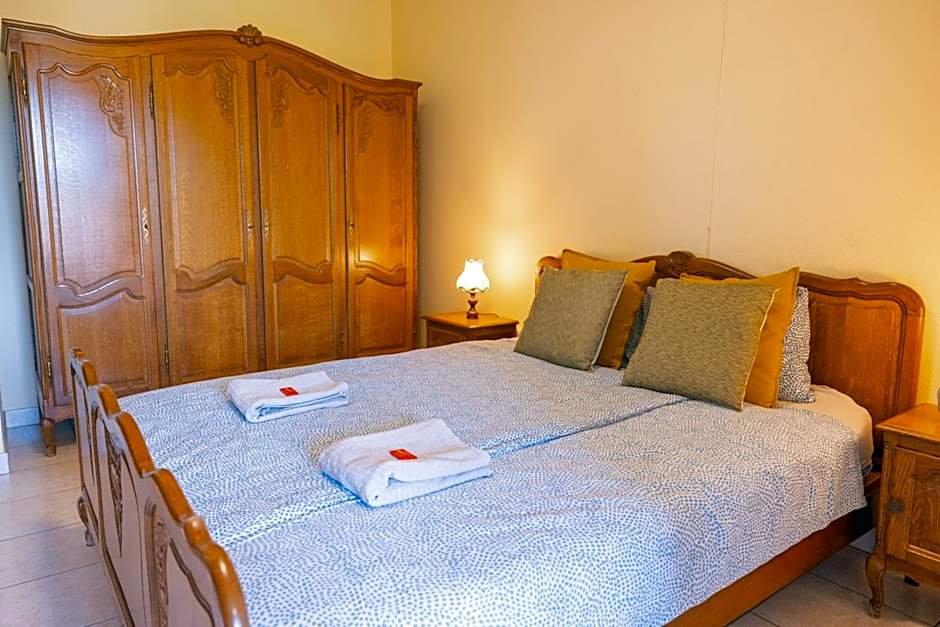 Good connection Airport & City