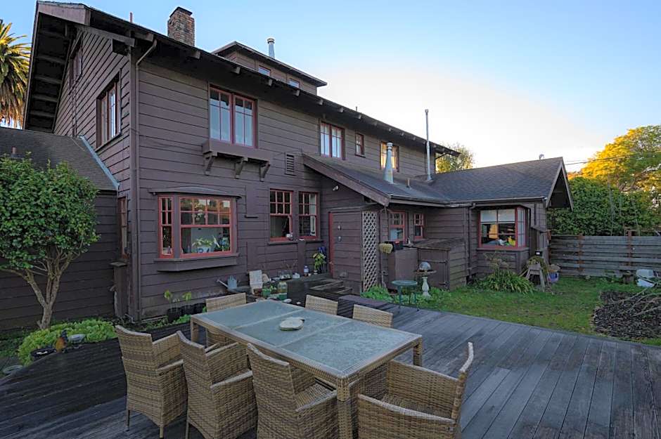 The Captains Quarters