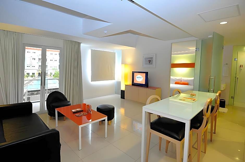 HARRIS Hotel & Residences Riverview Kuta, Bali