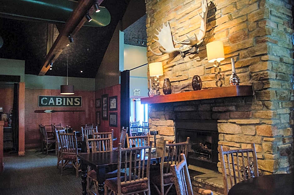 Holiday Inn Hotel Pewaukee-Milwaukee West By IHG