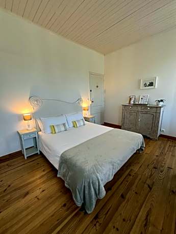 Family Room with Garden View