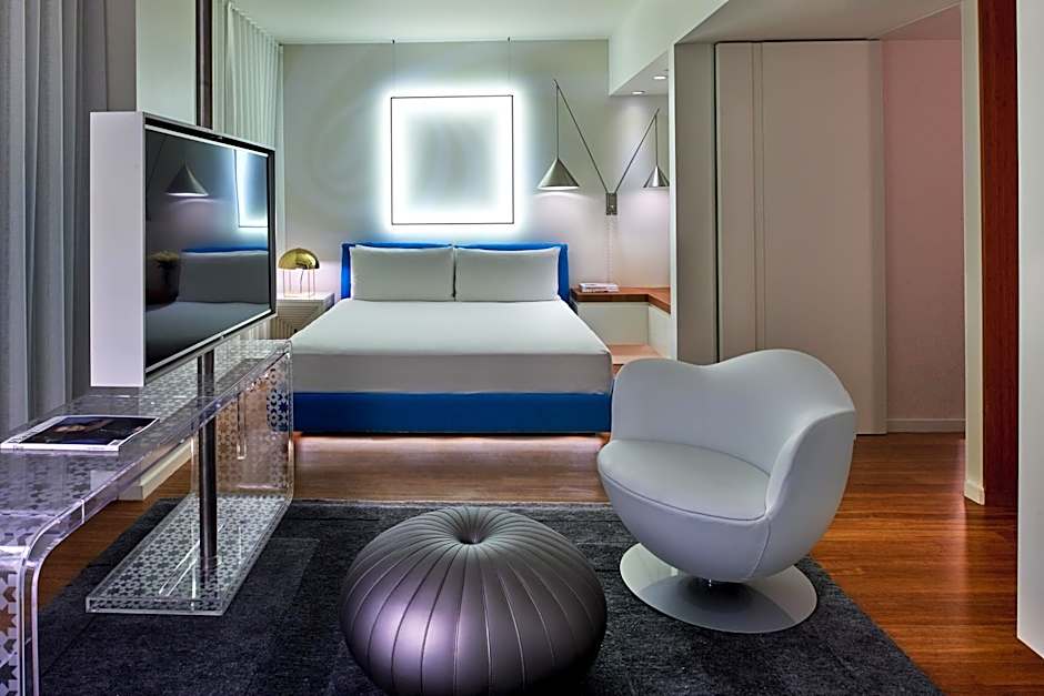The Valorian Los Angeles, Curio Collection by Hilton