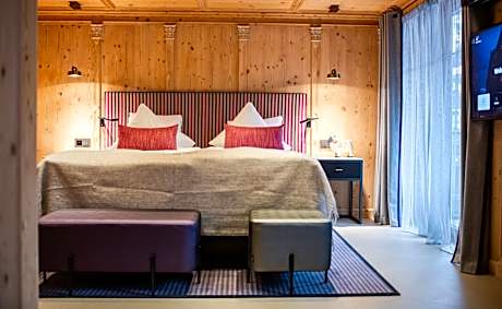 Superior Comfort Room