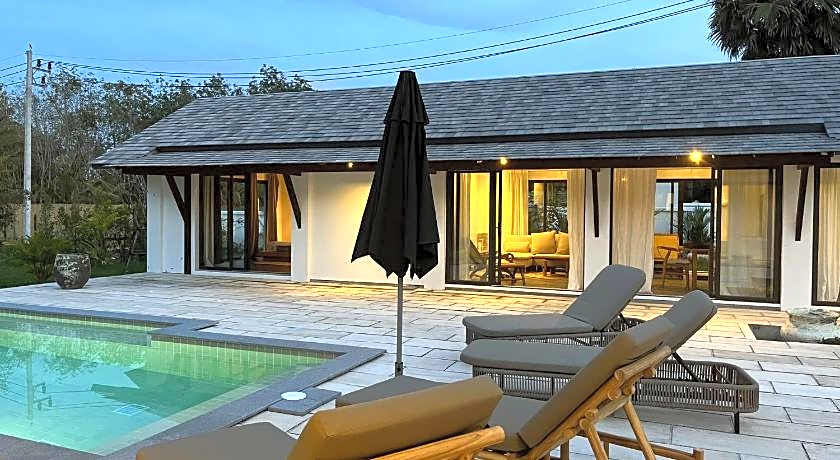 Koyao Bay Pavilions Hotel