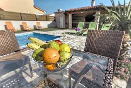 Villa Gracia - playroom & playground Pula - Istria