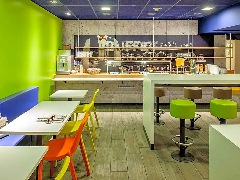 ibis Budget Courbevoie Paris La Defense