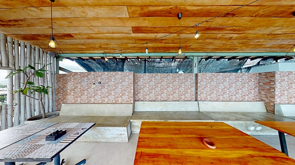 Hart Hotel Premium Rapatmaja