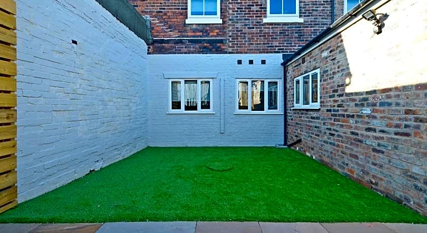 Townhouse PLUS @ London Road Stoke