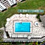 Emerald Oasis, Emerald Oasis- Gulf Front, Great for Families and Close to Destin Harbor!