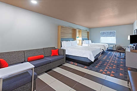 Suite with Two Queen Beds