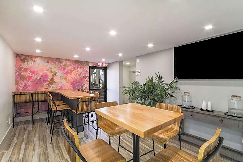 Quality Inn Coliseum