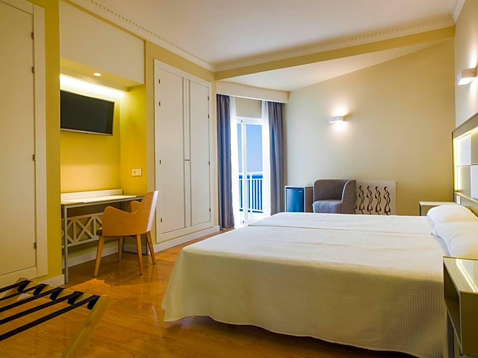 Photo 1 of 8 of Double Room