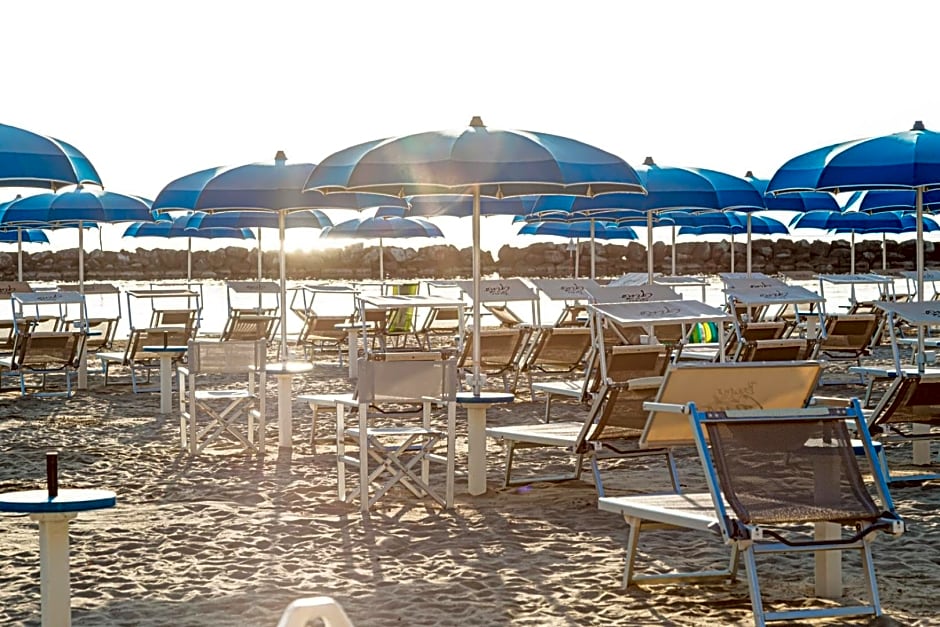 Hotel Cola Frontemare
