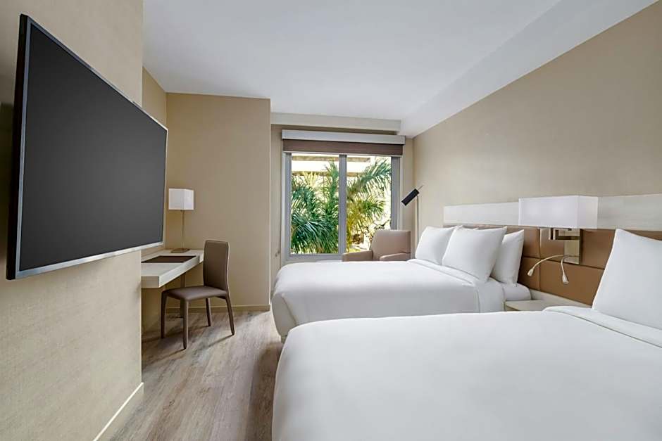 AC Hotel by Marriott St. Petersburg Downtown