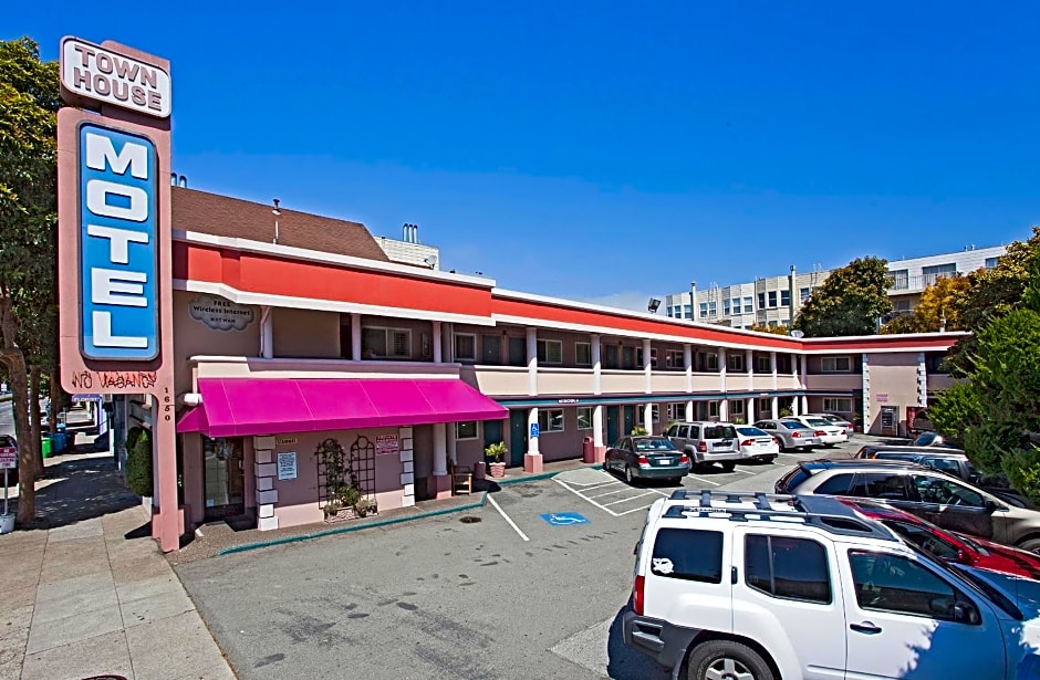 Town House Motel