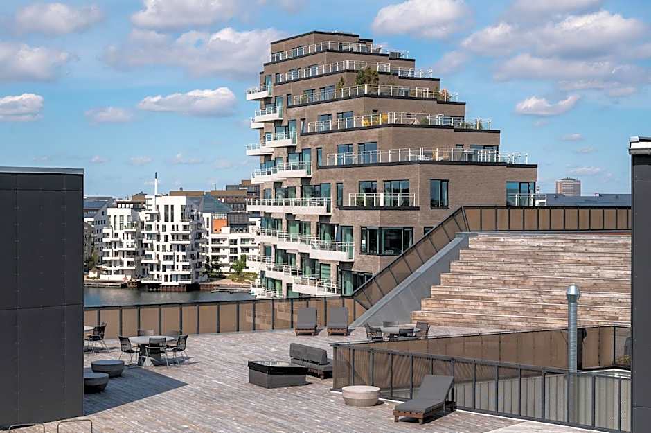 The Pier apartments by Daniel&Jacob's