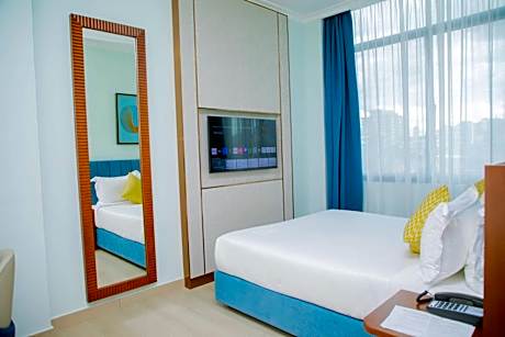 Executive King Suite with Living Room - Non-Smoking