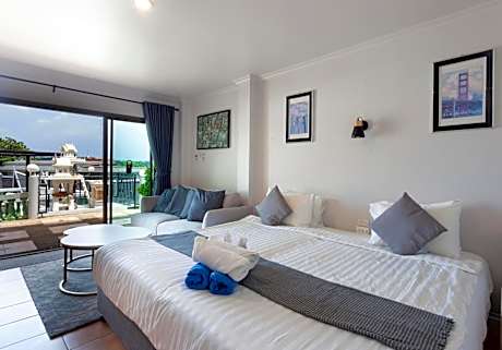 Superior Double or Twin Room with Sea View