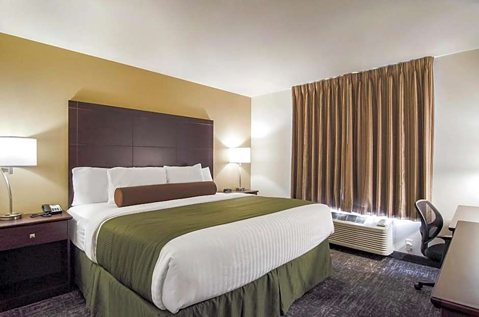 Cobblestone Hotel & Suites - Torrington