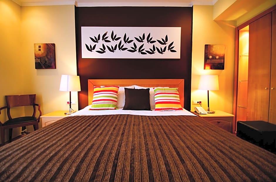 Photo 1 of 6 of Double Room