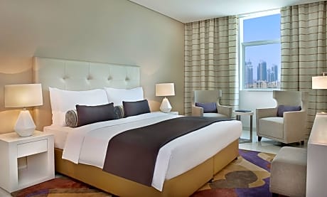  Three-Bedroom Suite Burj Khalifa View 