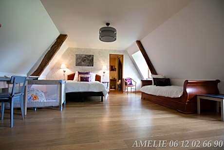 Family Room with Garden View