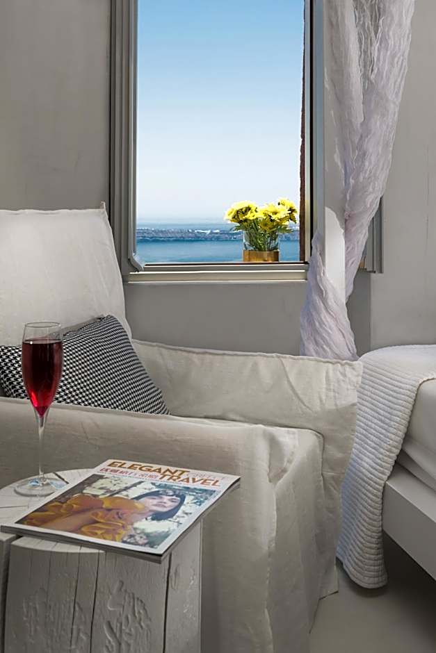 Mythical Blue Luxury Suites