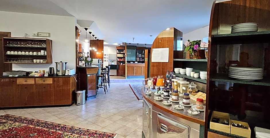 Hotel Montegrino Lakeview