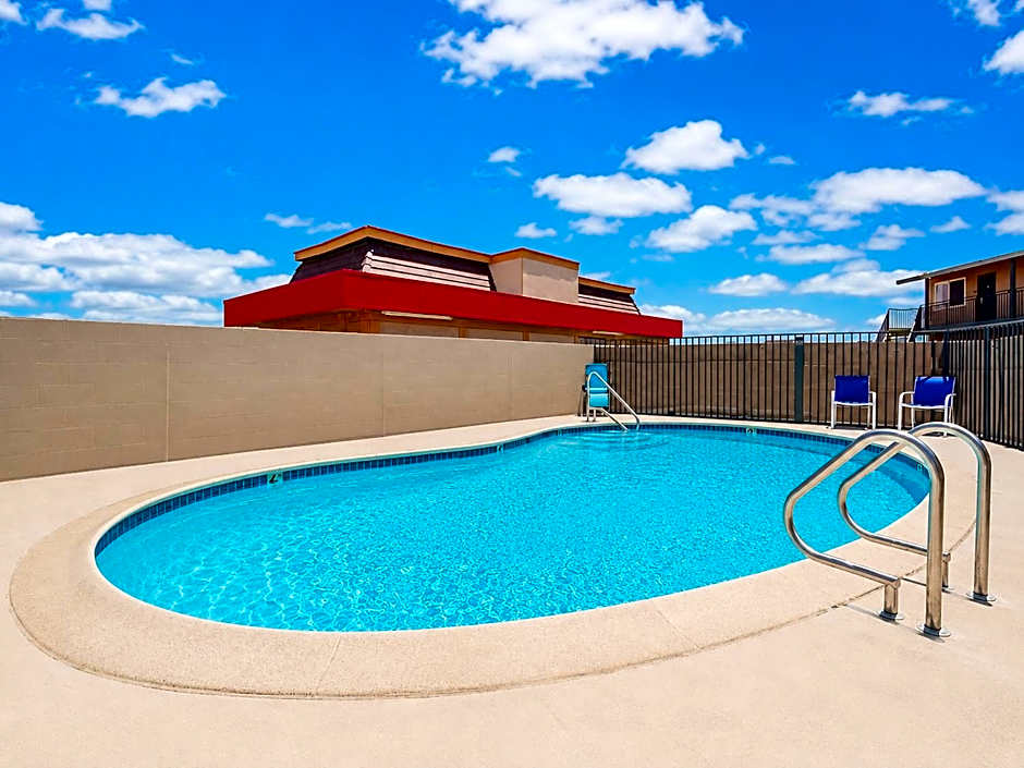 Travelodge by Wyndham Barstow