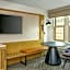 Sheraton Commander Hotel