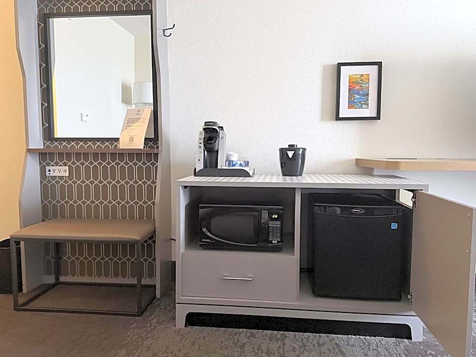 Holiday Inn & Suites Memphis - Wolfchase Galleria​ by IHG